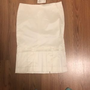 White Bebe fold skirt